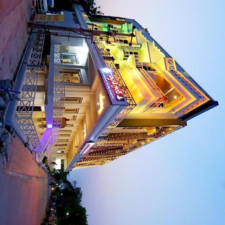 Hotel Swagath Grand Miryalaguda Miriālgūda Dış mekan fotoğraf