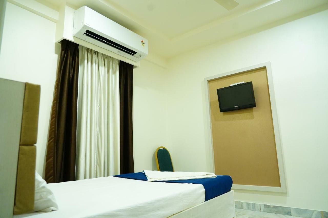 Hotel Swagath Grand Miryalaguda Miriālgūda Dış mekan fotoğraf