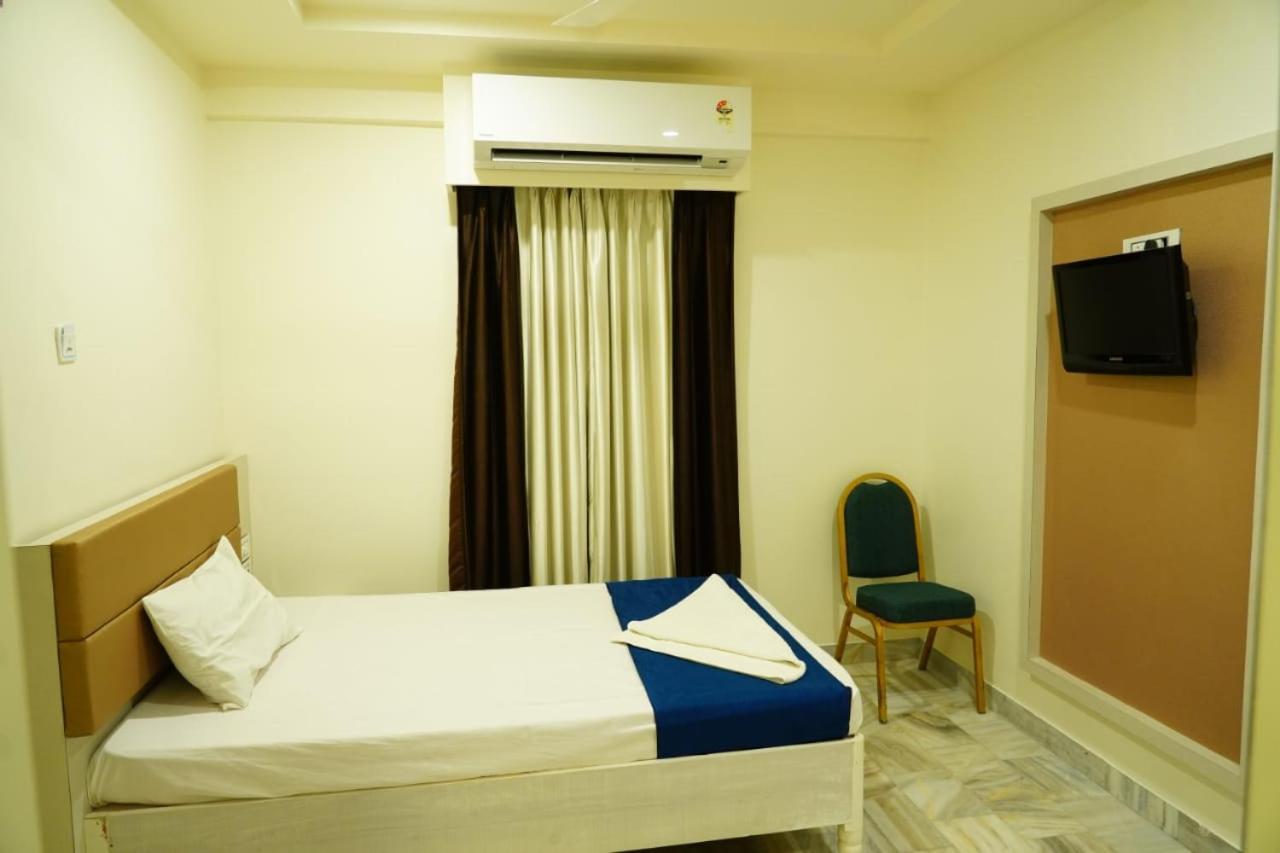 Hotel Swagath Grand Miryalaguda Miriālgūda Dış mekan fotoğraf